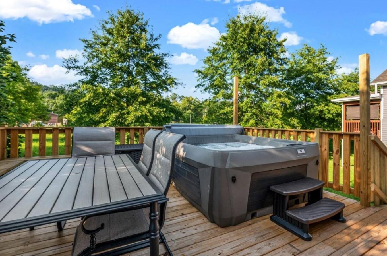Creekside Cottage*Hot Tub*Entire Home-Pigeon Forge Extérieur photo